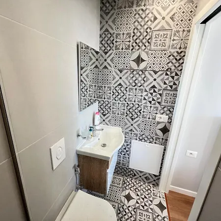 Seaview Two Bedroom Σαράντα